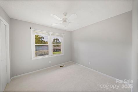 16 Sun Valley Court Alexander NC 28701