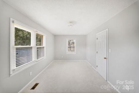 16 Sun Valley Court Alexander NC 28701