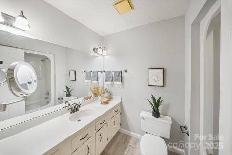 16 Sun Valley Court Alexander NC 28701