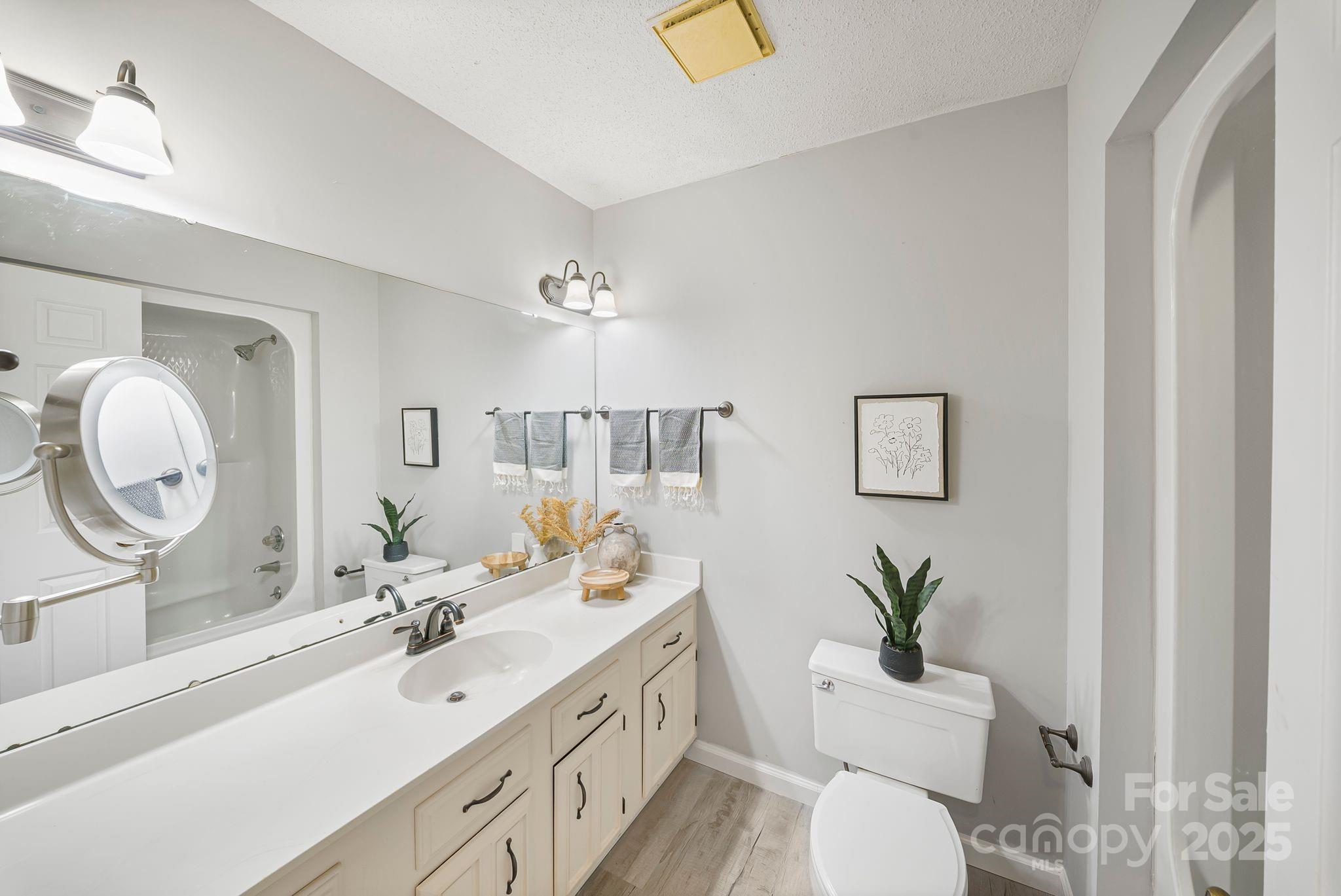 16 Sun Valley Court Alexander NC 28701