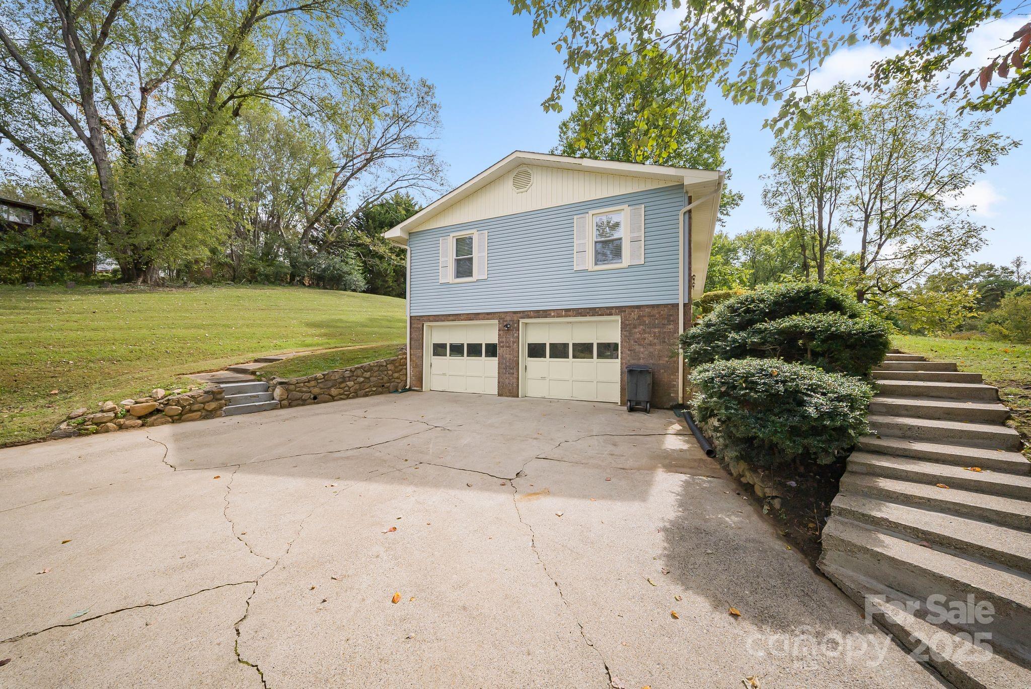 16 Sun Valley Court Alexander NC 28701