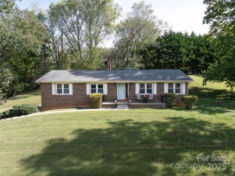 16 Sun Valley Court Alexander NC 28701