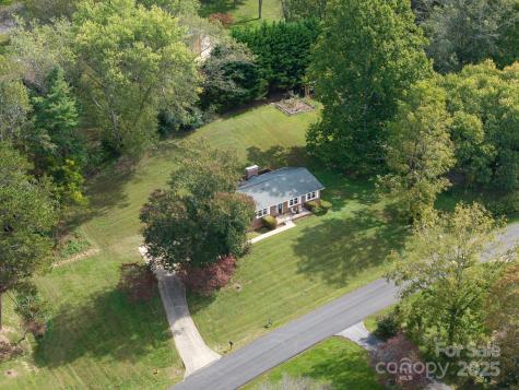 16 Sun Valley Court Alexander NC 28701