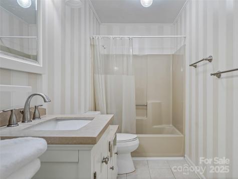 31 Shorewood Drive Asheville NC 28804