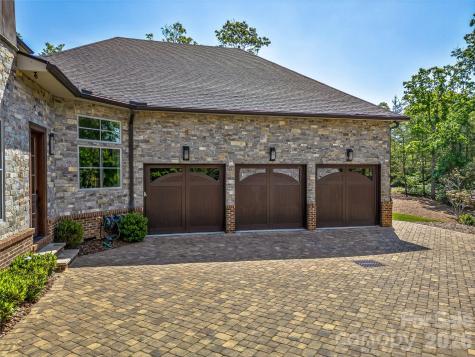 1905 White Tree Trail Arden NC 28704