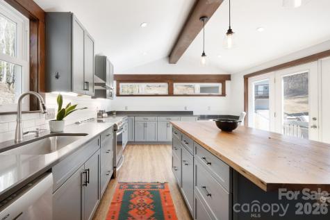 3 Valley Lane Asheville NC 28804