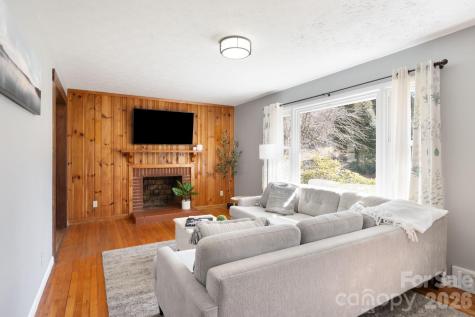 3 Valley Lane Asheville NC 28804