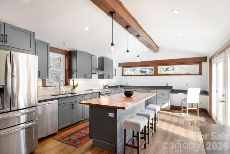 3 Valley Lane Asheville NC 28804