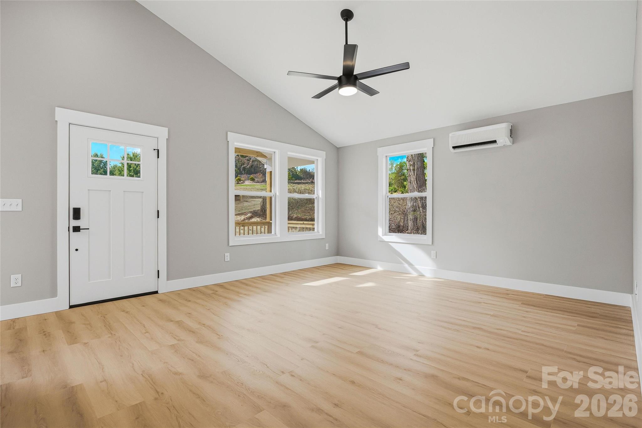 133 Moore Street Hendersonville NC 28739