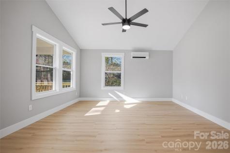 133 Moore Street Hendersonville NC 28739