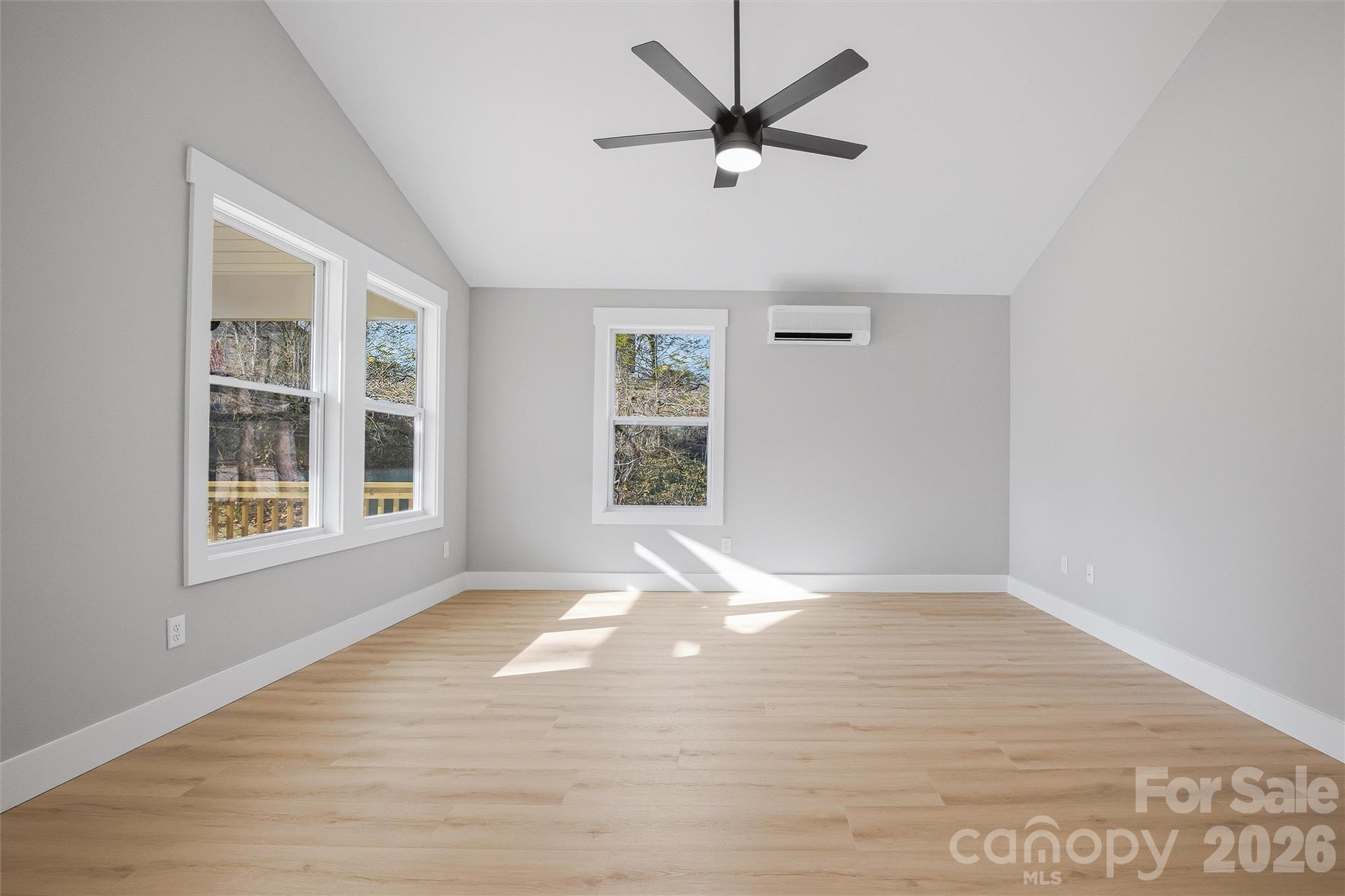 133 Moore Street Hendersonville NC 28739