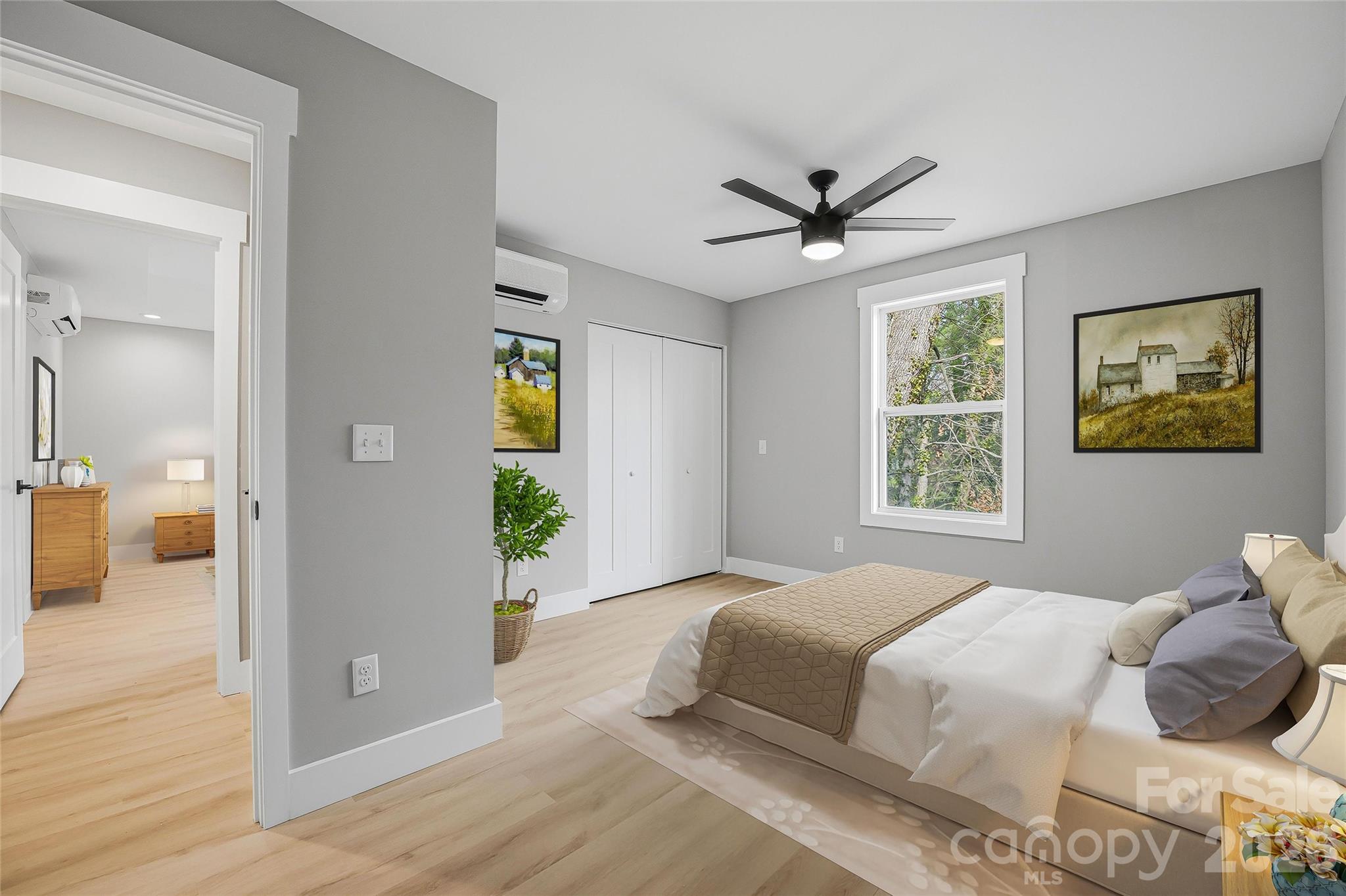 133 Moore Street Hendersonville NC 28739