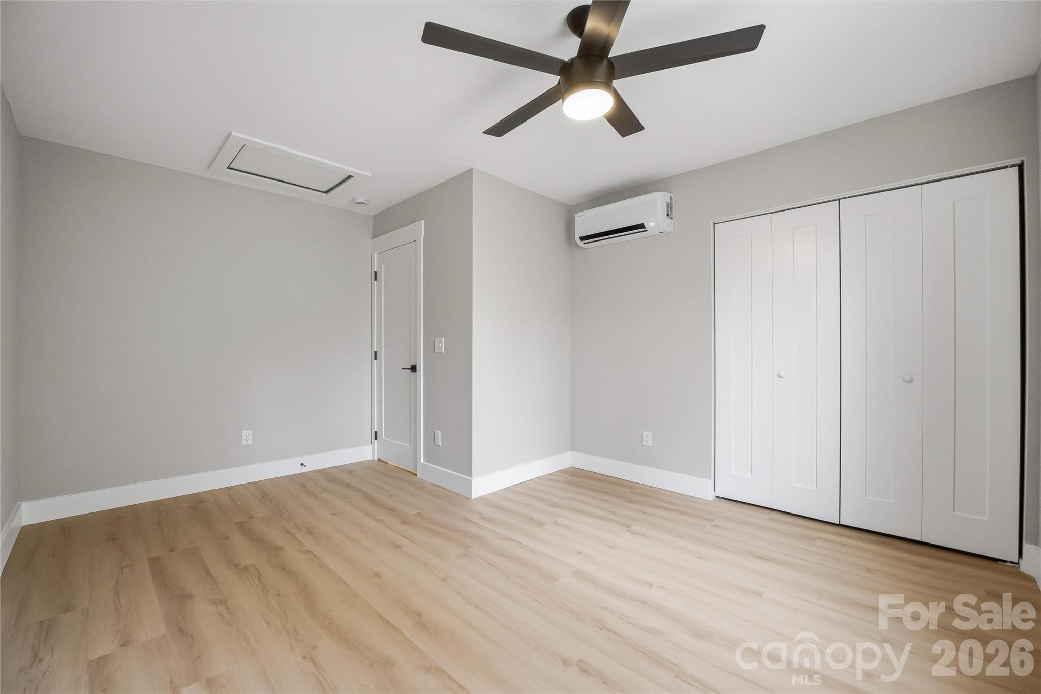 133 Moore Street Hendersonville NC 28739