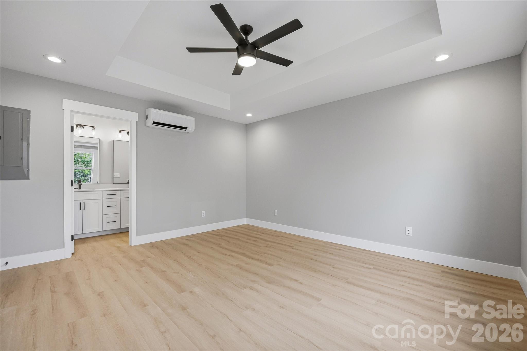 133 Moore Street Hendersonville NC 28739
