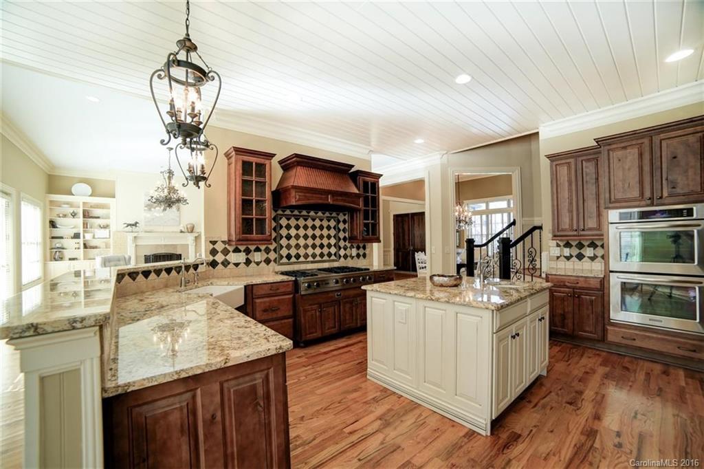 2644 Knollwood Road Charlotte NC 28211