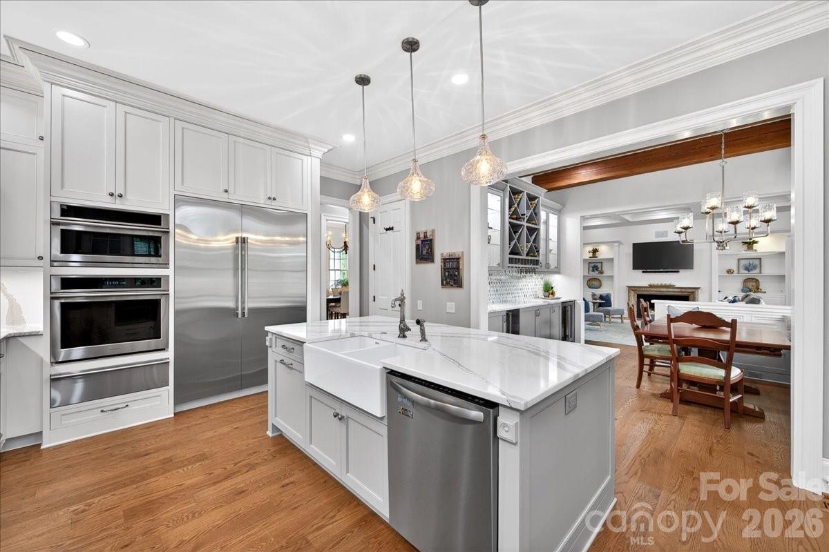 2135 Sharon Avenue Charlotte NC 28211
