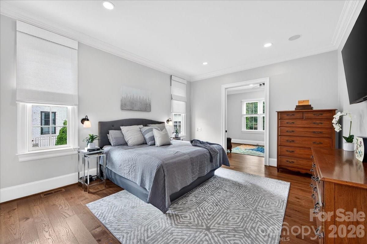 2135 Sharon Avenue Charlotte NC 28211