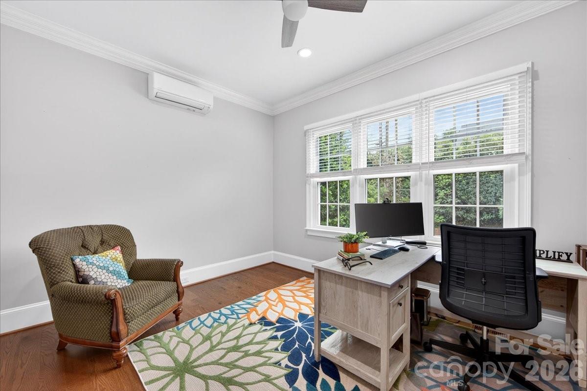 2135 Sharon Avenue Charlotte NC 28211
