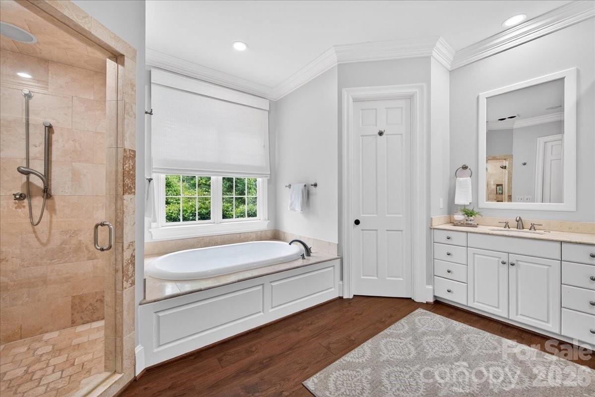 2135 Sharon Avenue Charlotte NC 28211