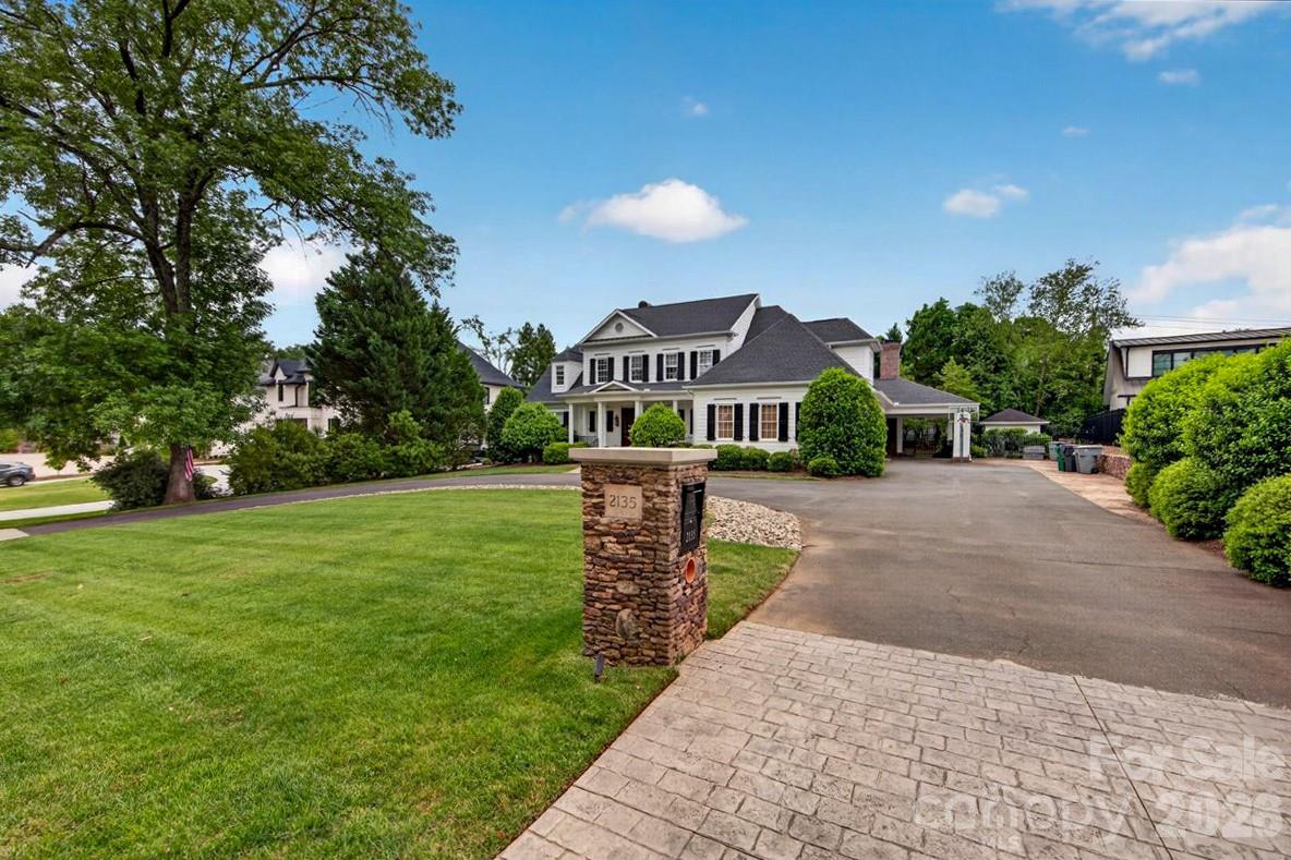 2135 Sharon Avenue Charlotte NC 28211