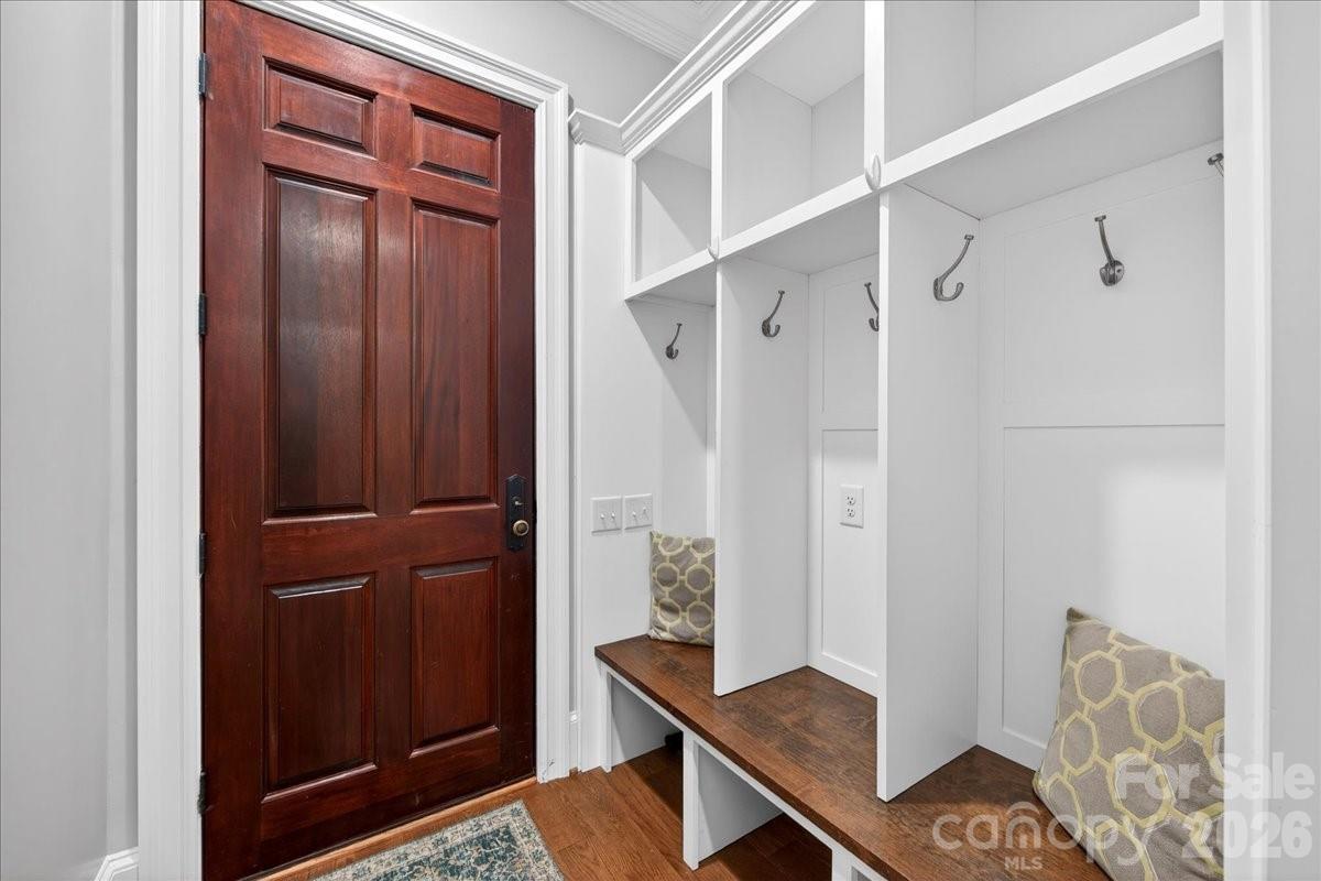 2135 Sharon Avenue Charlotte NC 28211