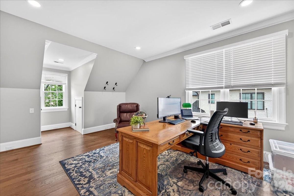 2135 Sharon Avenue Charlotte NC 28211