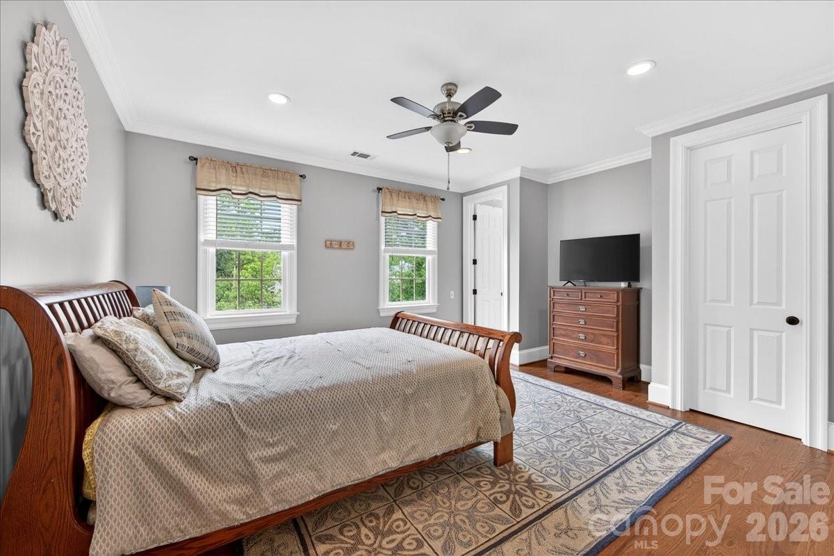 2135 Sharon Avenue Charlotte NC 28211
