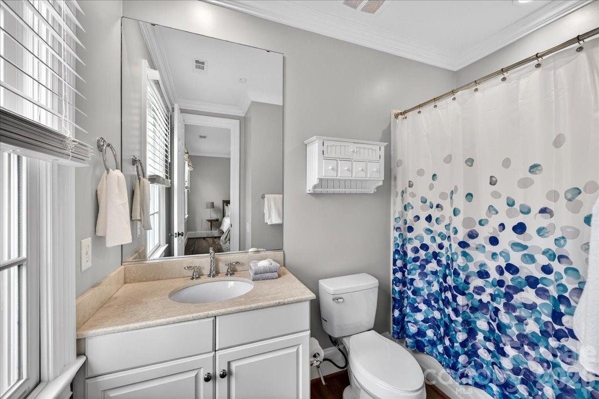 2135 Sharon Avenue Charlotte NC 28211
