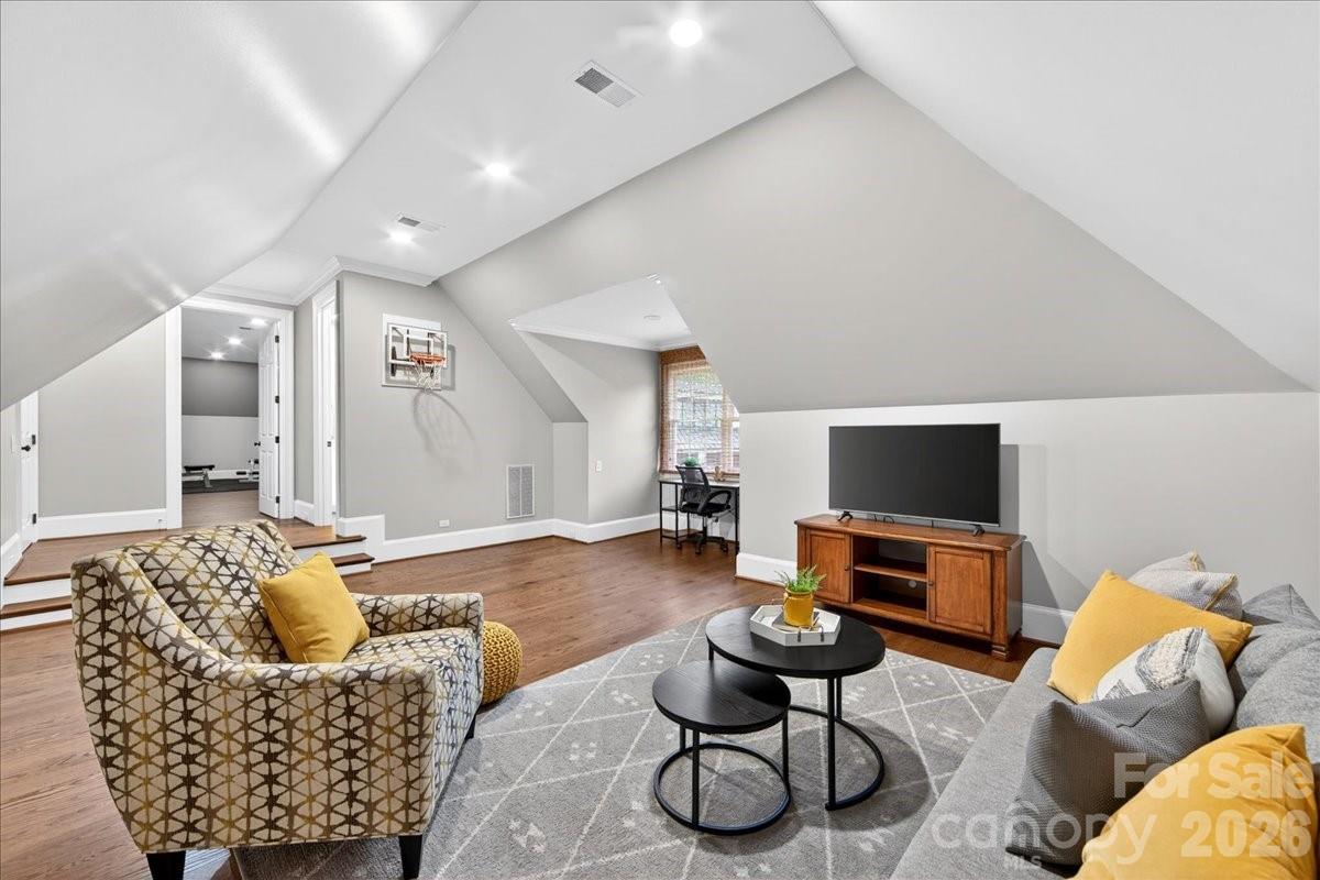 2135 Sharon Avenue Charlotte NC 28211