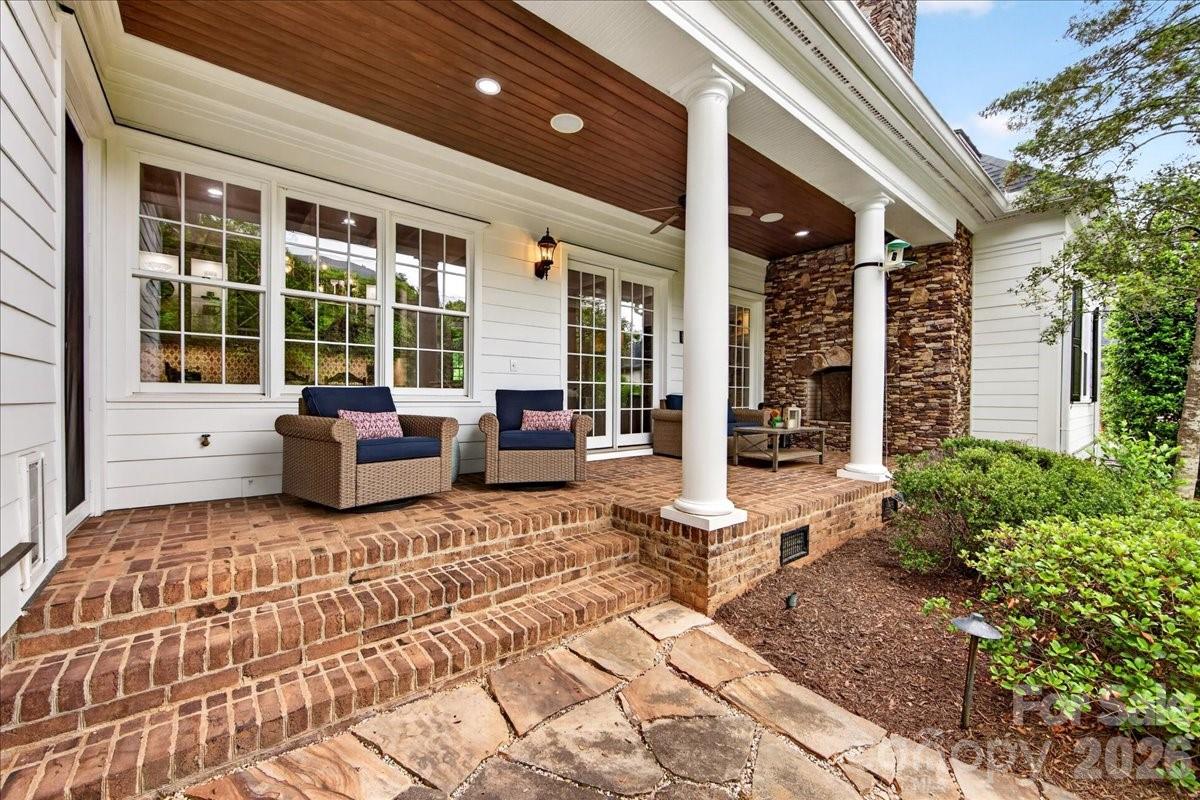 2135 Sharon Avenue Charlotte NC 28211