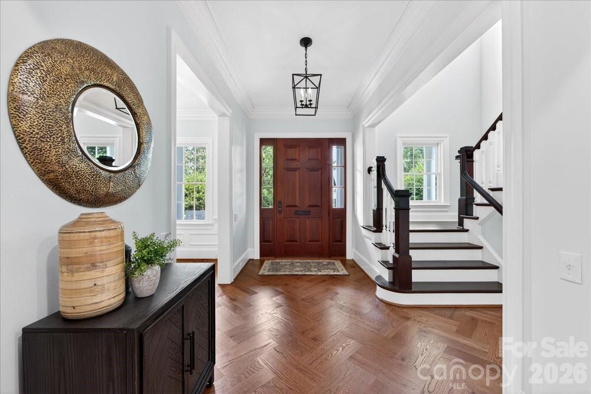 2135 Sharon Avenue Charlotte NC 28211
