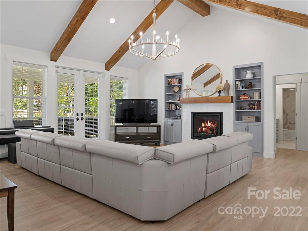 6 Worley Lane Fletcher NC 28732