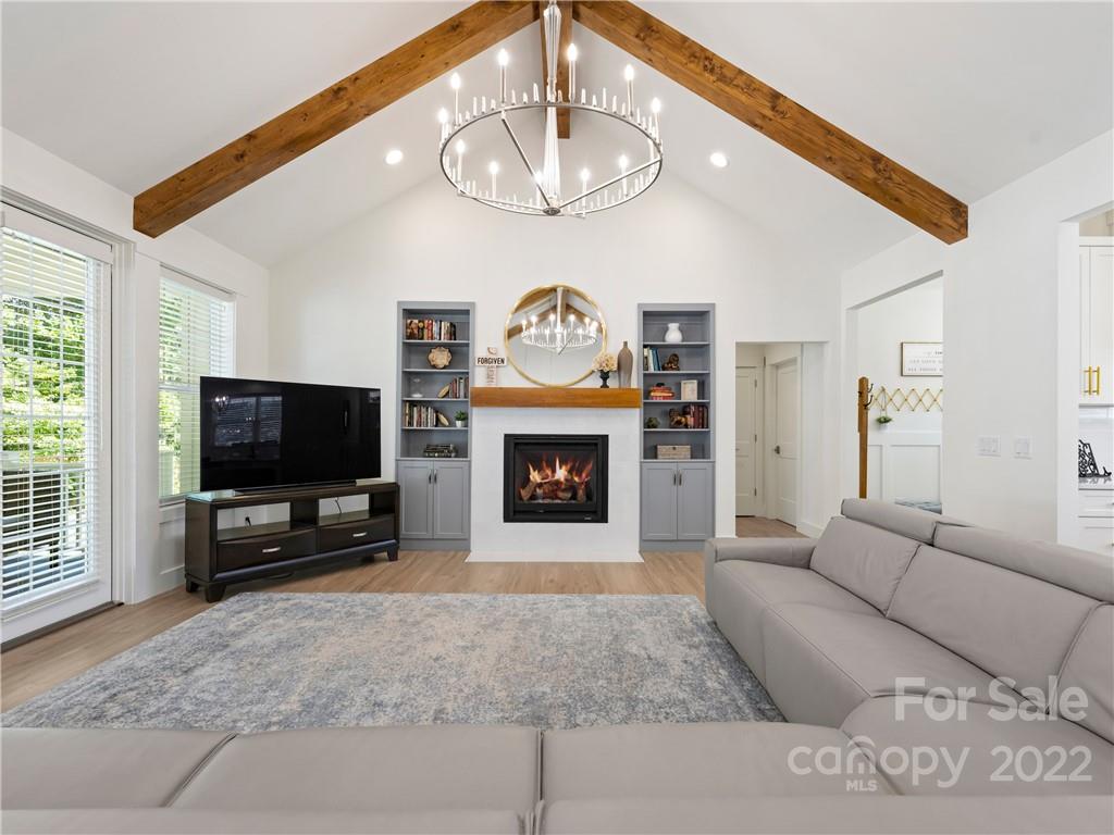 6 Worley Lane Fletcher NC 28732
