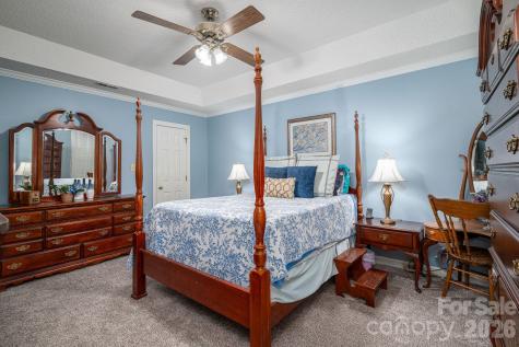 1228 Plantation Trail Gastonia NC 28056