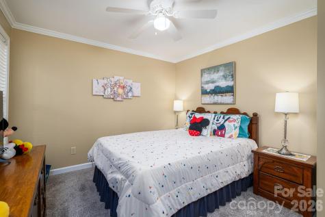 1228 Plantation Trail Gastonia NC 28056
