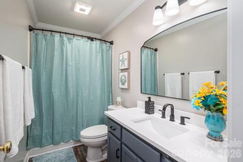 1228 Plantation Trail Gastonia NC 28056