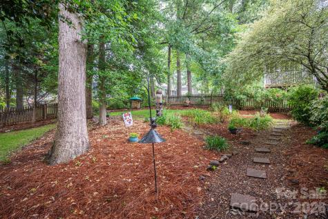 1228 Plantation Trail Gastonia NC 28056