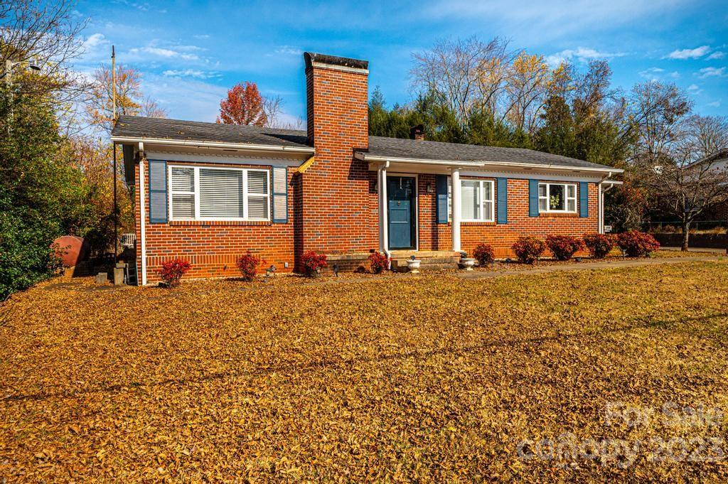 2368 2nd Avenue NW Hickory NC 28601