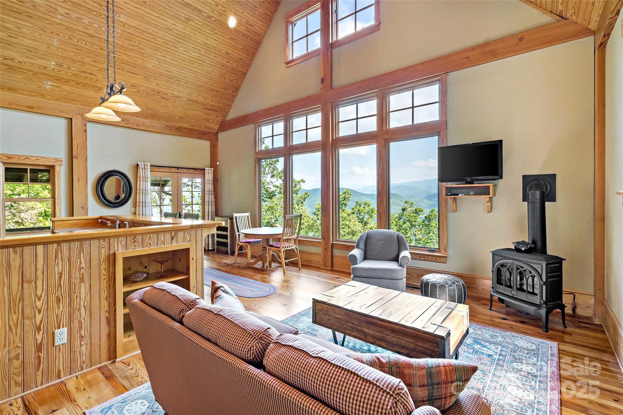 2998 Creston Drive Black Mountain NC 28711