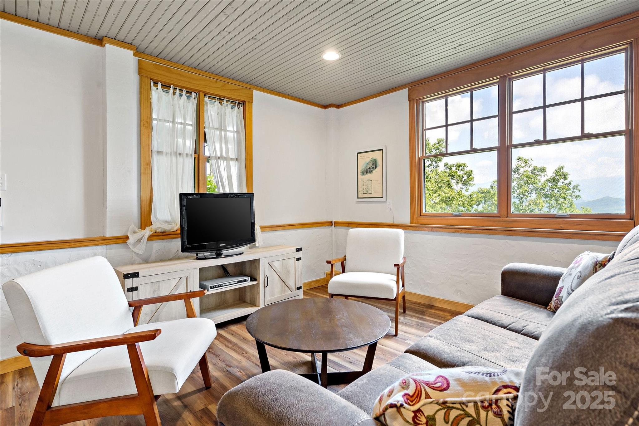 2998 Creston Drive Black Mountain NC 28711