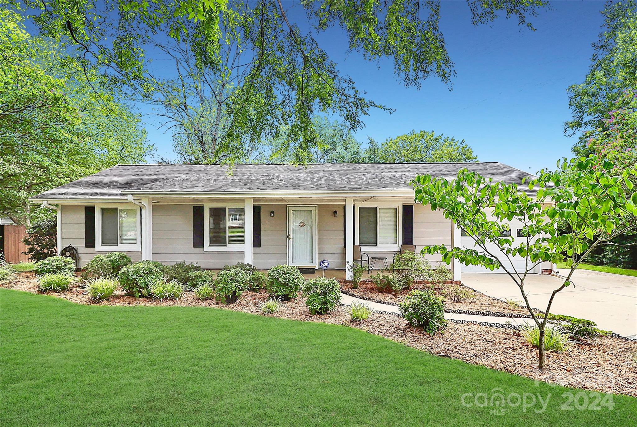 12010 Charing Grove Lane Charlotte NC 28273