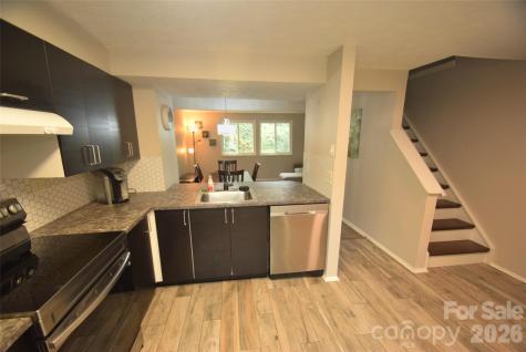 9432 Lexington Circle Charlotte NC 28213