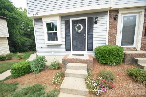9432 Lexington Circle Charlotte NC 28213