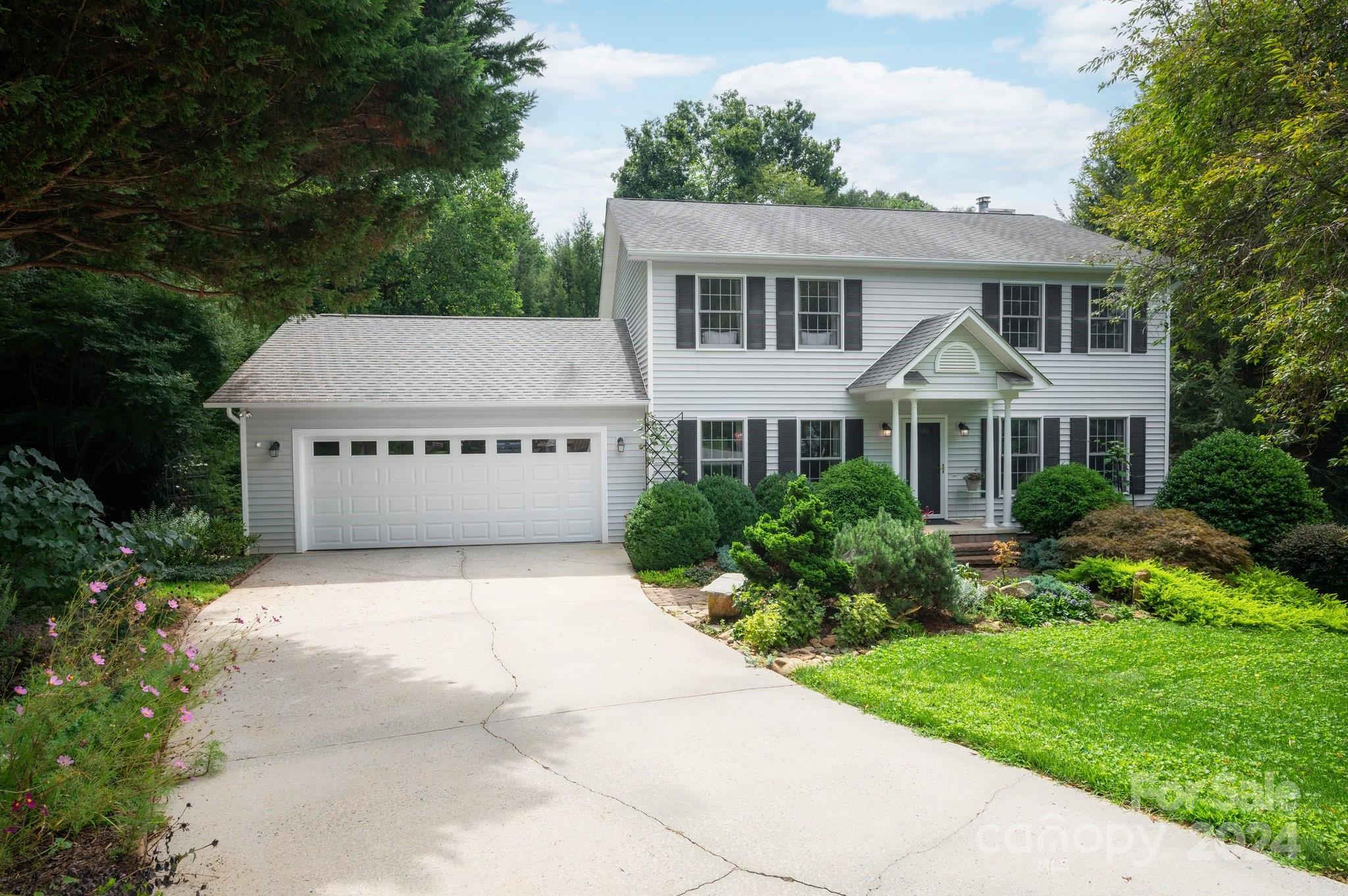 42 New Cross Road N Asheville NC 28805