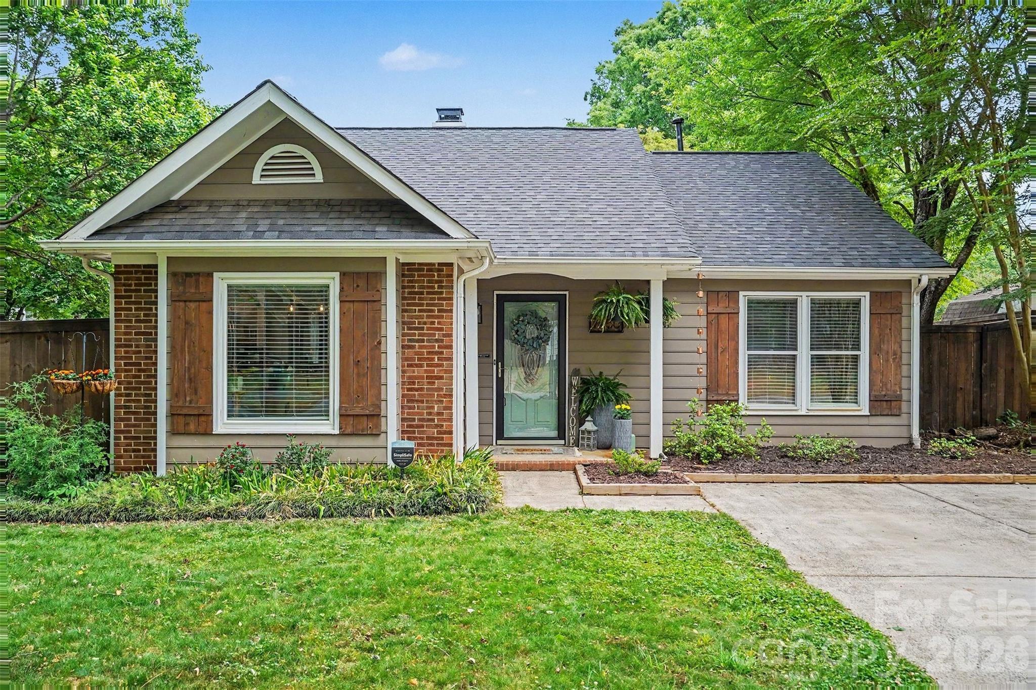7450 Crestside Lane Charlotte NC 28227