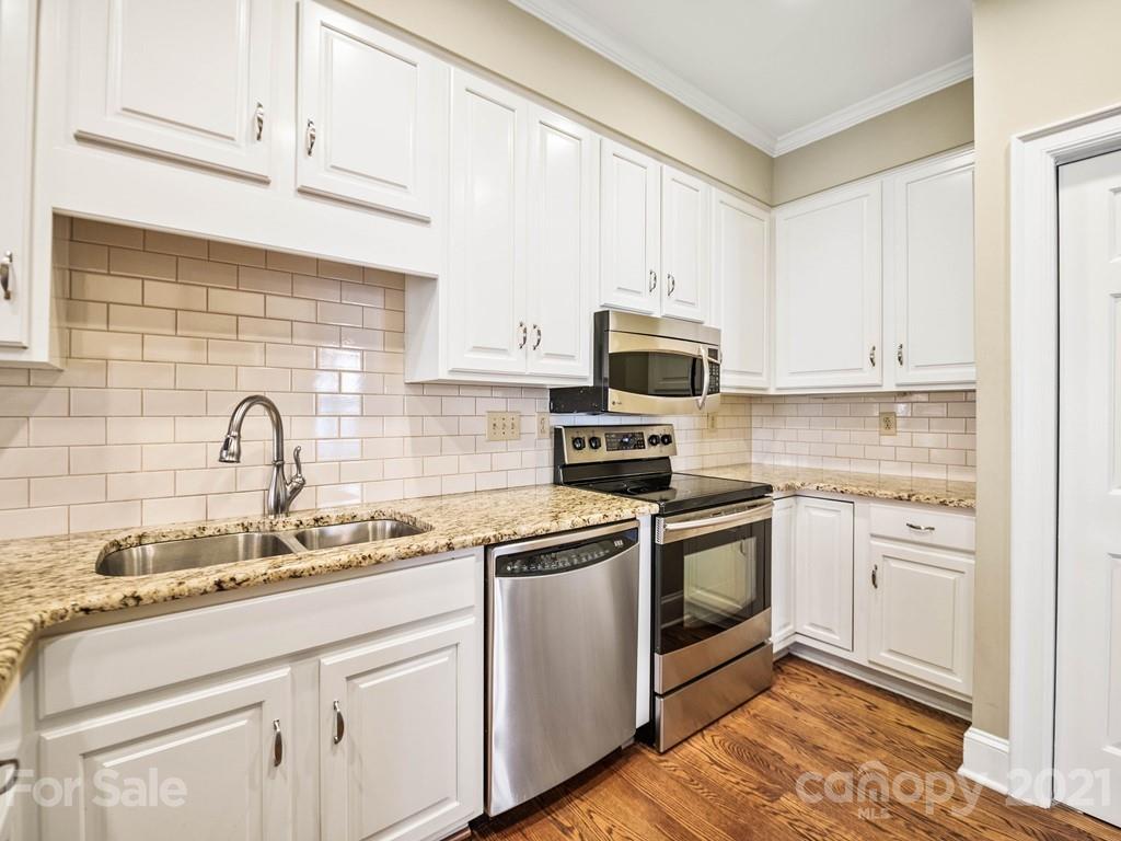 2835 Sharon View Road Charlotte NC 28210