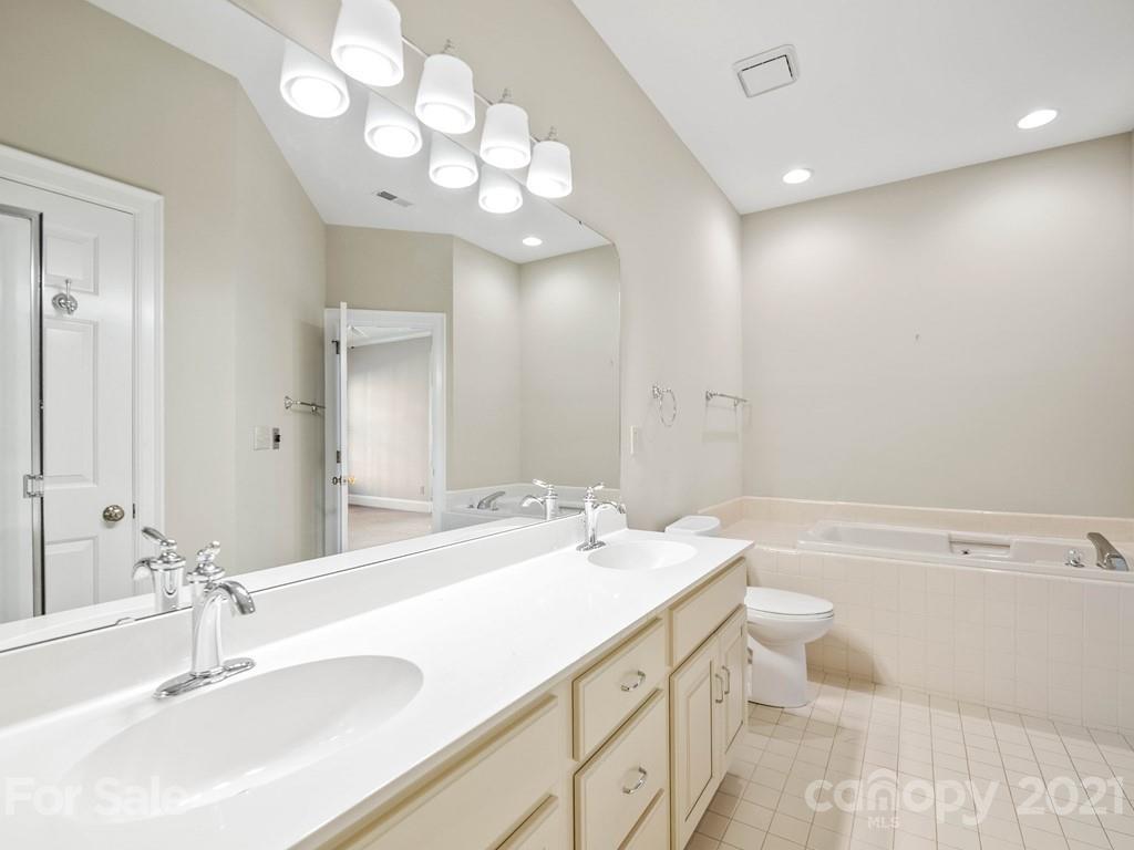 2835 Sharon View Road Charlotte NC 28210