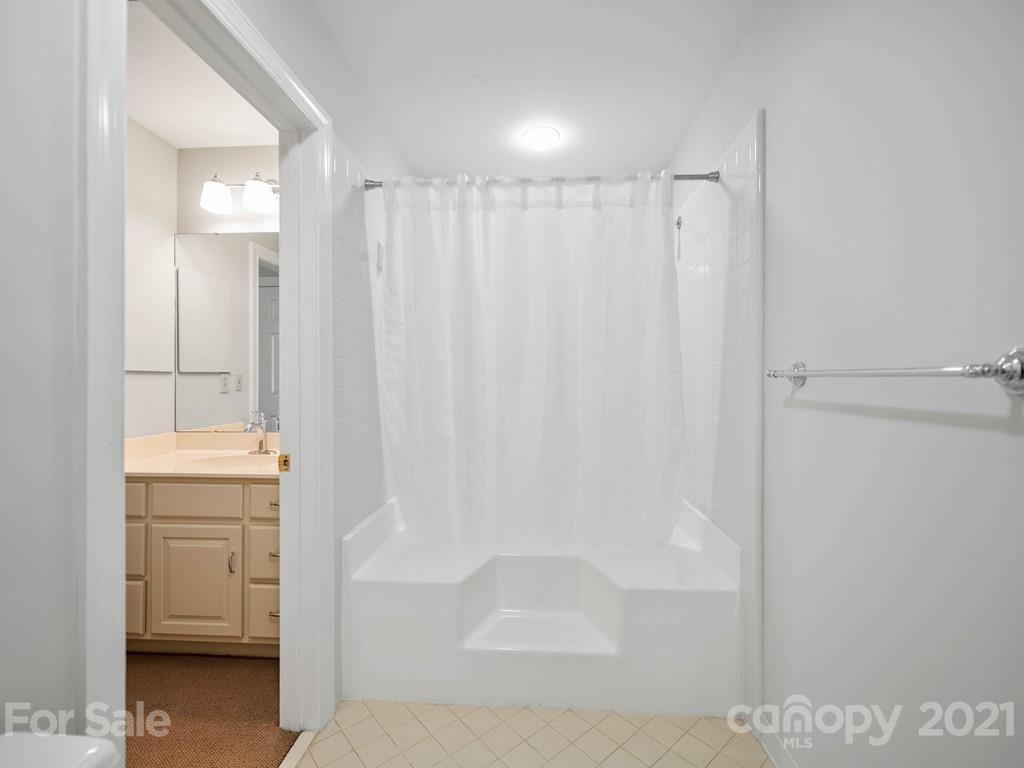 2835 Sharon View Road Charlotte NC 28210