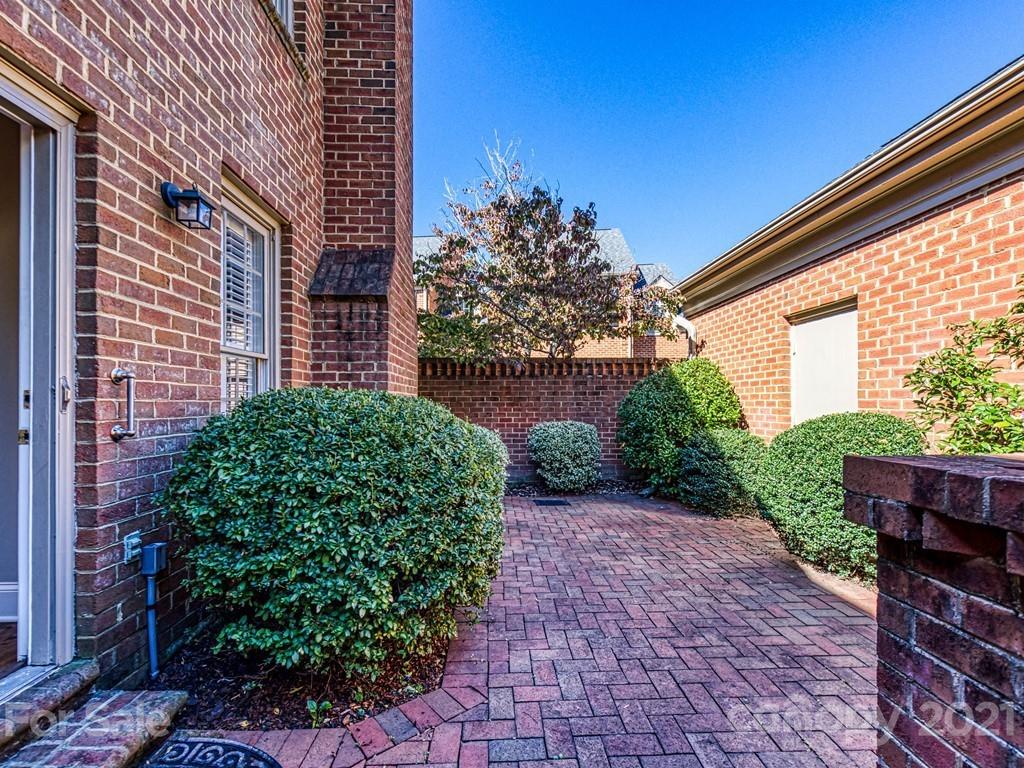 2835 Sharon View Road Charlotte NC 28210