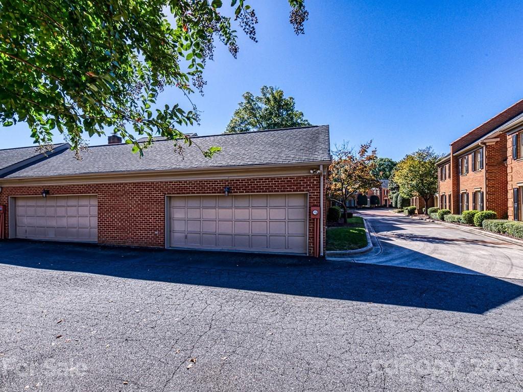 2835 Sharon View Road Charlotte NC 28210